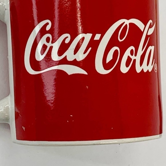 Coca Cola Vintage 1996 11 oz. Mug Classic Logo Design NWT Christmas - Picture 4 of 8